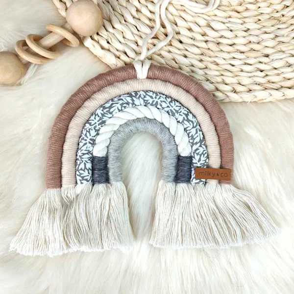 Arc en ciel beige fleuri