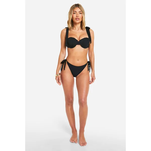 Bas de maillot noué en organza