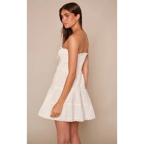 Blanc Robe Droite Bustier À Smocks Et Broderie Anglaise