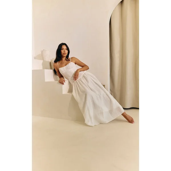 Blanc Robe Longue Taille Basse À Buste Froncé