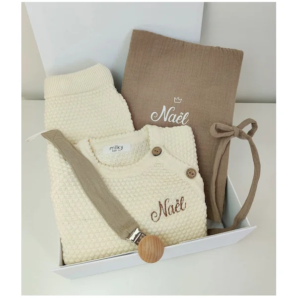 Boîte cadeau blanche personnalisée