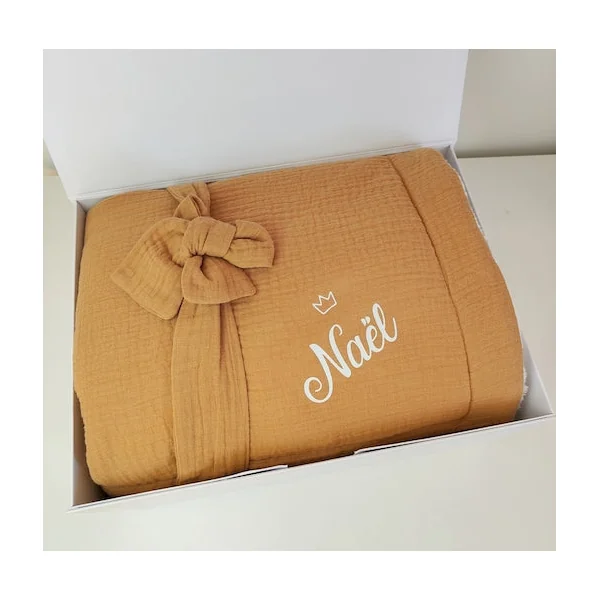 Boîte cadeau blanche personnalisée