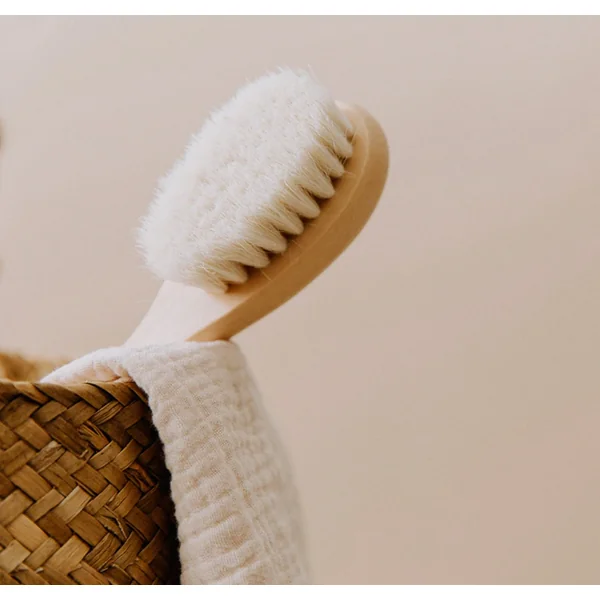 Brosse bébé en bois personnalisée
