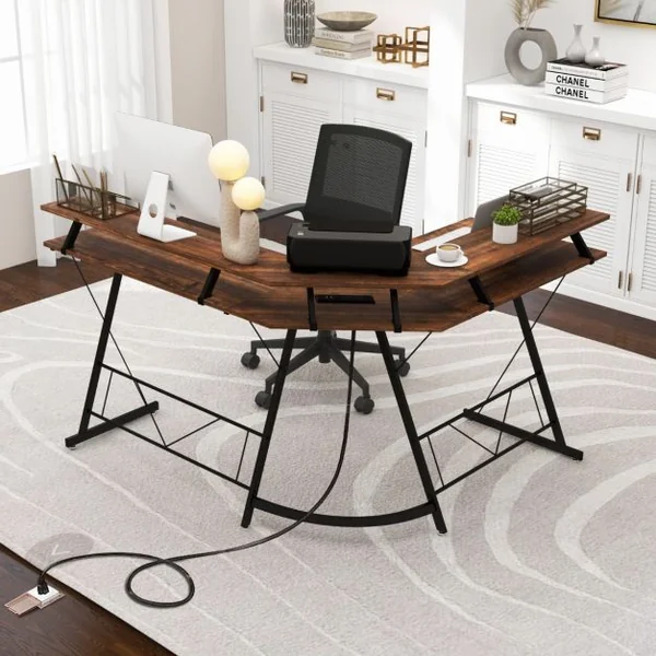Bureau d’Angle Prise de Courant Station de Travail de 130 Cm Support d’Écran Plateau pour Clavier Crochet Bureau Ergonomique Marron