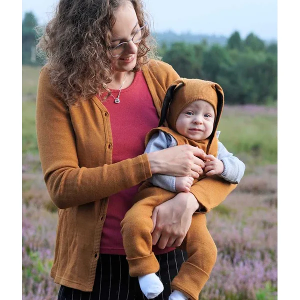 Cardigan femme en laine mérinos avec boutons coco MaM – Coloris 2025/26