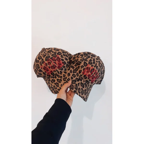 Casquette personnalisée Léopard MOM – Le cadeau parfait et unique pour toutes les mamans tendance !