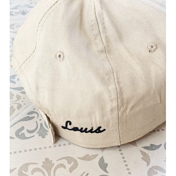 Casquette Personnalisée pour Papy – Style et Souvenirs au Soleil