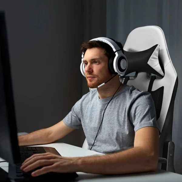 Chaise de Bureau avec Dossier Haut Repose-pieds et Accoudoirs Réglables Chaise de Gaming Ergonomique Rouge