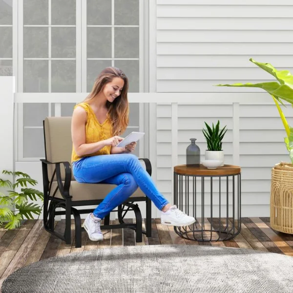 Chaise à Bascule de Jardin avec Accoudoirs Coussin Charge 180KG Fauteuil à Bascule d'Extérieur avec Coussinets Antidérapants Marron