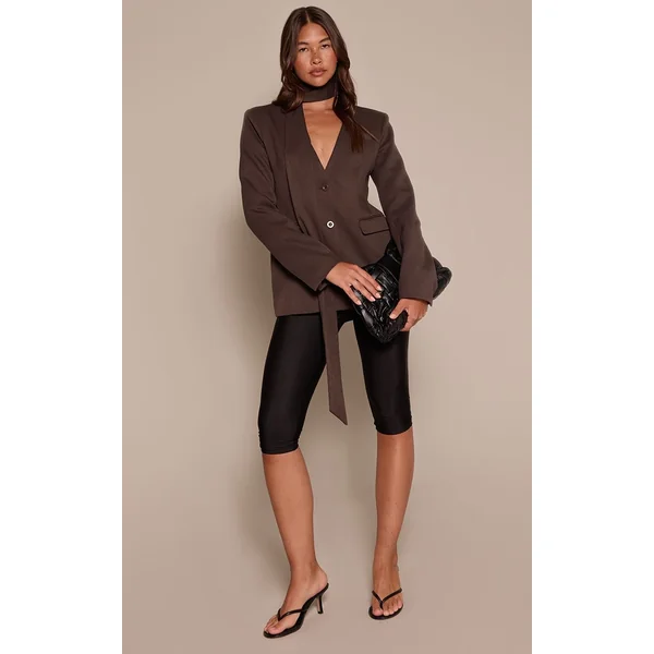Chocolat Foncé Blazer Cintré À La Taille Avec Détail Foulard Et Hanches Moulées