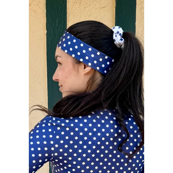 Chouchou blanc à pois bleus