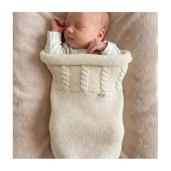 Cocon de naissance en laine mérinos Ma Petite Laine - Modèle DOUILLET