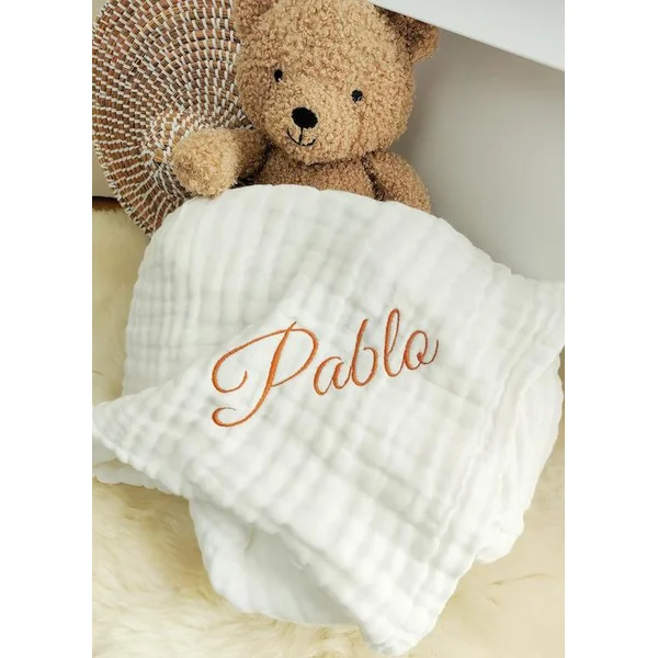Coffret couverture gaze de coton hochet
