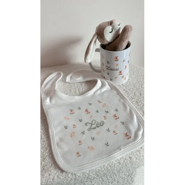 Coffret Mug + Peluche lapin personnalisé – Spécial Pâques | Hey Mama