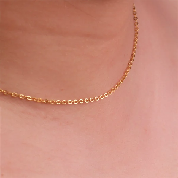 Collier de dos avec coeur et plaque - A porter avec la robe de grossesse et d'allaitement