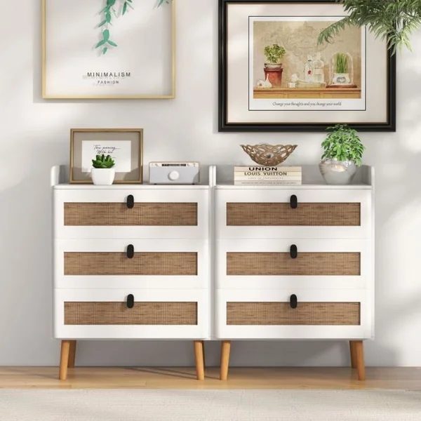 Commode 3 Tiroirs Commode Chambre Adulte Pieds en Bois Massif Poignée Noir Design Tiroir en Rotin Bohème Petite Commode Scandinave Blanc
