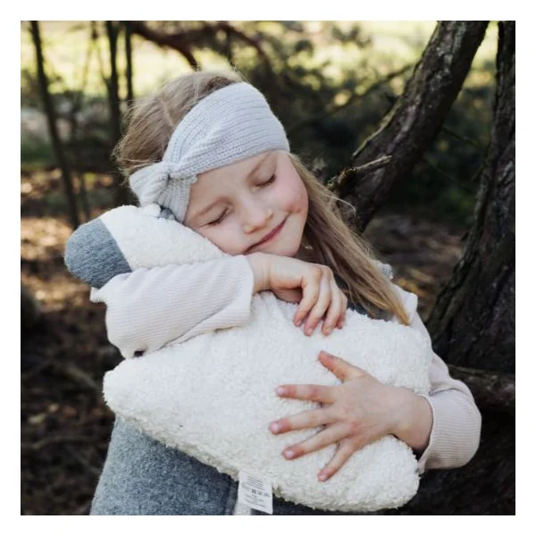 Coussin doudou mouton en laine et coton bio - HALFEN Strickerei