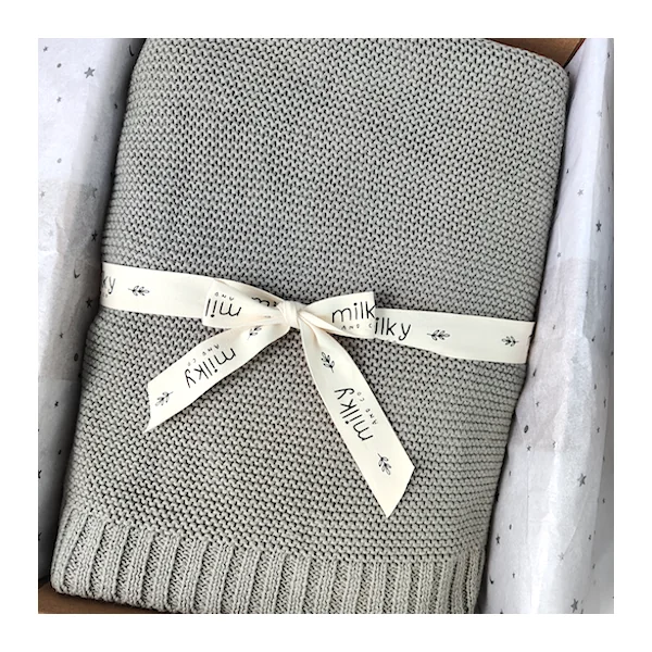 Couverture maille gris personnalisée