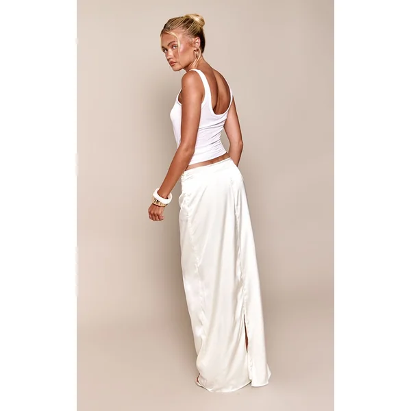 Crème Jupe Longue En Satin Avec Détail De Ceinture