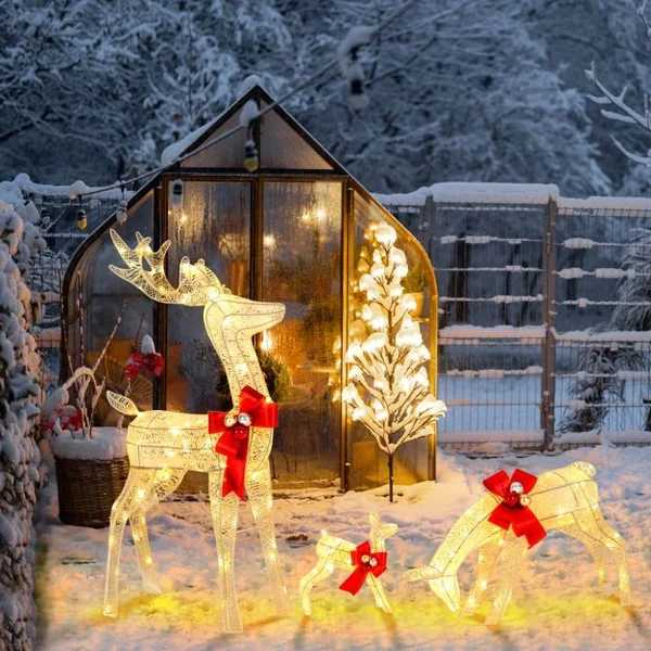 Décoration de Noël 200 Lumières Blanches Chaudes Famille Cerfs Éclairées Fonction Minutée Décoration du Nouvel An avec 10 Piquets