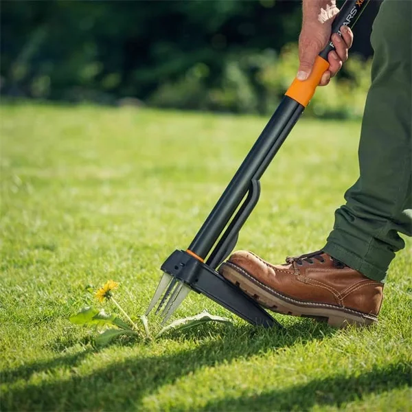 Désherbeur manuel 4 dents Xact FISKARS