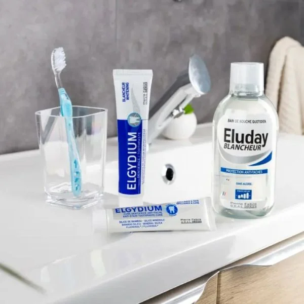 ELGYDIUM BRILLANCE ET SOIN Cure Dentifrice Anti-tâche 30ml - Eclat des Dents