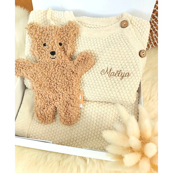 Ensemble maille crème personnalisable