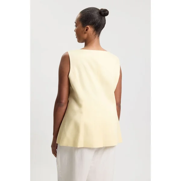 Gilet Grande Taille Ajusté En Lin Avec Boutons Décoratifs