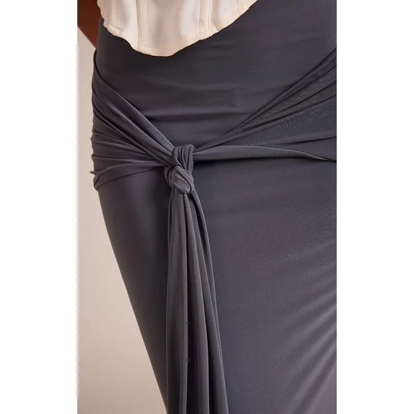 Gris Anthracite Jupe Longue En Tissu Soyeux Avec Détail Noué Pour Grandes Tailles