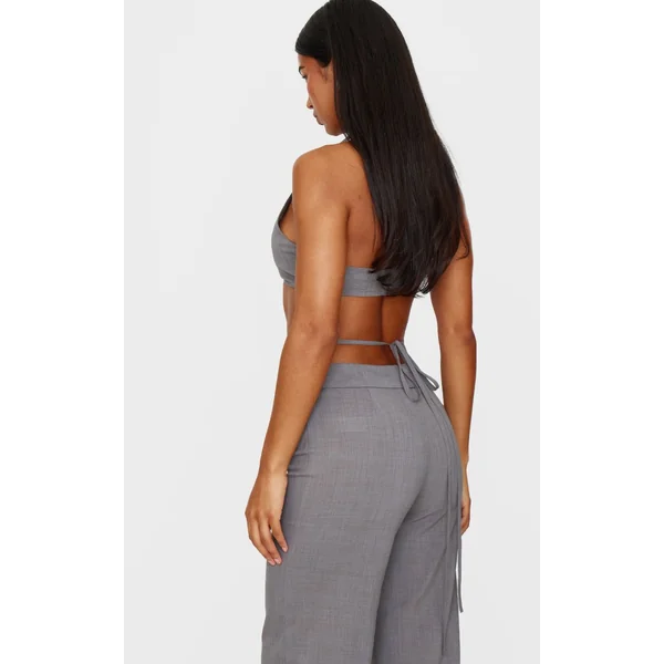 Gris Brassière Ajustée Avec Détail Torsadé Au Buste