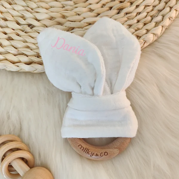Hochet lapin blanc personnalisable