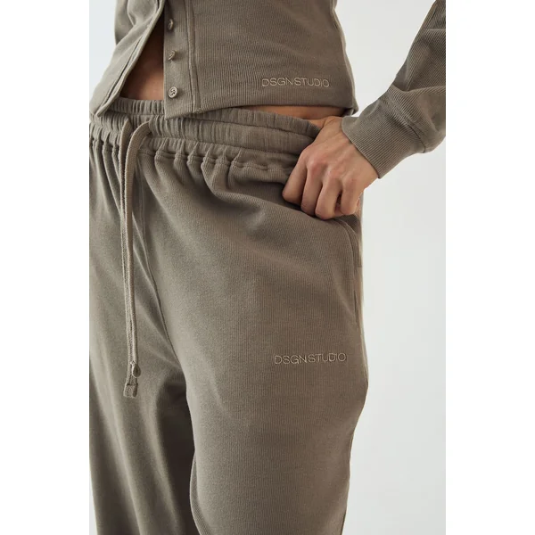 Jogging DSGN Studio à Jambes Droites en Côtes Épaisses