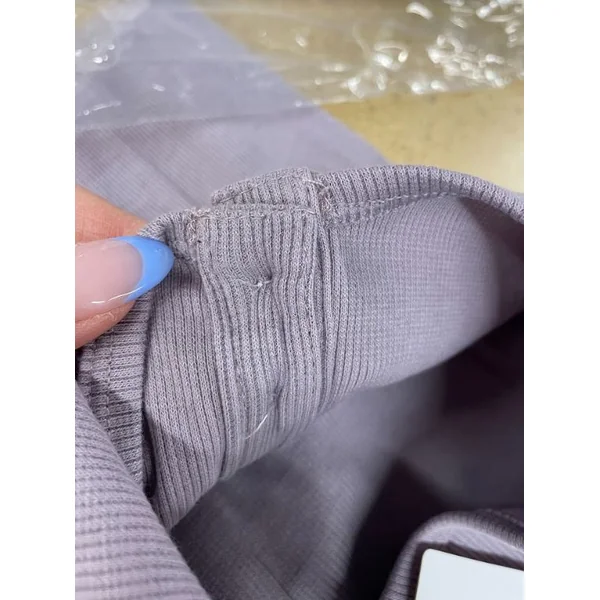 LÉGERS DÉFAUTS - T-shirt TALIA à boutons - lilas