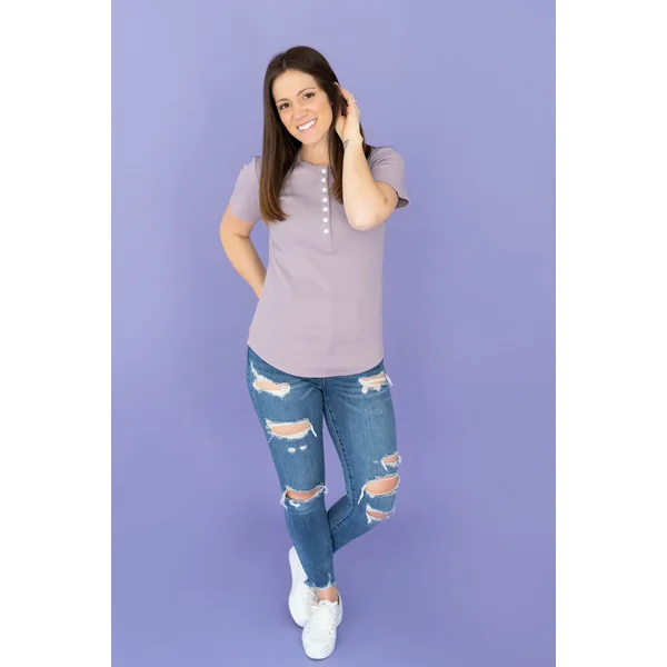 LÉGERS DÉFAUTS - T-shirt TALIA à boutons - lilas