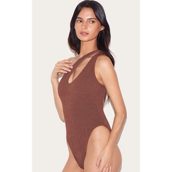 Marron Choco Maillot De Bain Une Épaule À Découpe Marron Chocolat Froissé