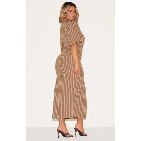 Marron Robe Maxi Shape À Rayures Avec Fronces Devant Col Et Fente Frontale