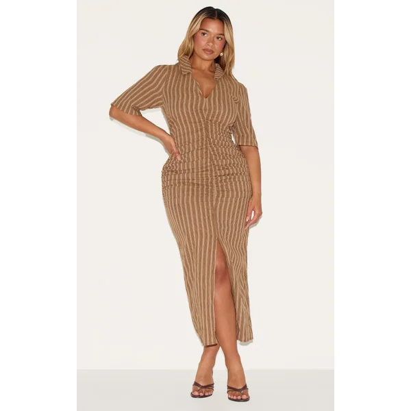 Marron Robe Maxi Shape À Rayures Avec Fronces Devant Col Et Fente Frontale