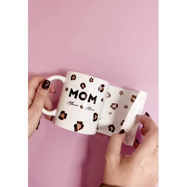 Mug “Mom” au motif léopard – Cadeau élégant et personnalisé pour les mamans