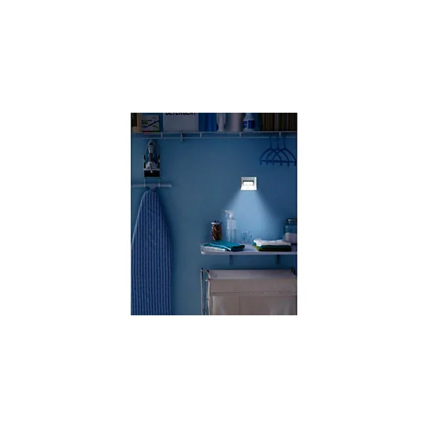 Nightlux à LED, blanc avec détecteur de présence intégré.