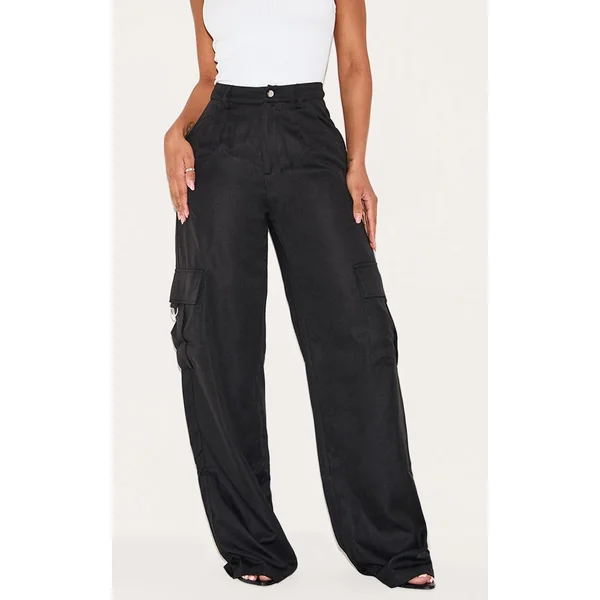 Noir Prettylittlething Shape Pantalon Cargo Large À Détail Boucle