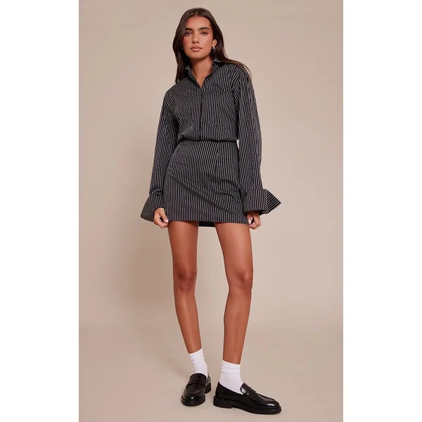 Noir Robe Chemise Cintrée À Fines Rayures Boutonnée