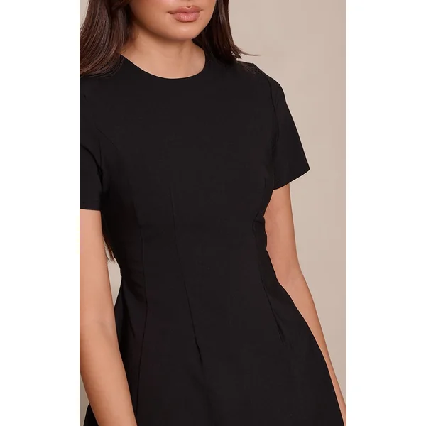 Noir Robe Droite À Manches Courtes