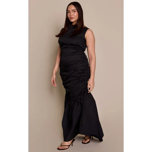 Noir Robe Mi-longue Grande Taille À Fronces Et Ourlet Évasé