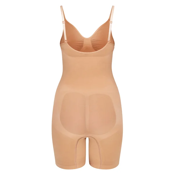 Nude Body Sculptant Gainant À Dos Nu