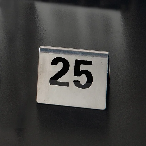 NUMÉROS DE TABLE DU 26 AU 50 7,5x5,5 CM ARGENTE INOX (1 UNITÉ) - Garcia de Pou