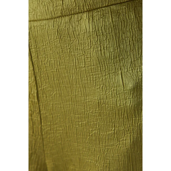 Pantalon Court Évasé en Satin Froissé