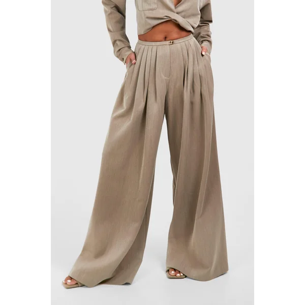 Pantalon plissé à jambes larges extrêmes taille basse