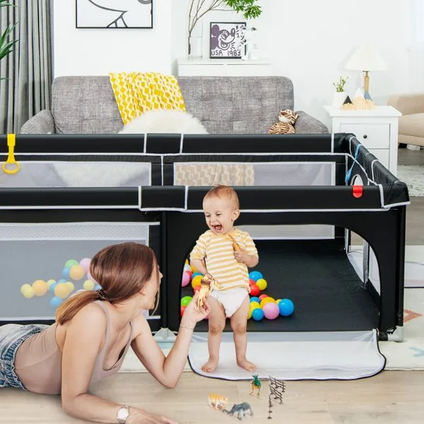 Parc de Jeu Bébé 206 x 147,5 x 68,5 cm avec 4 Poignées 50 Balles pour Piscine, Porte de Sécurité Ventouses Antidérapantes Noir