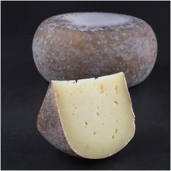 Pecorino Balze Volterrane DOP 32% MG
