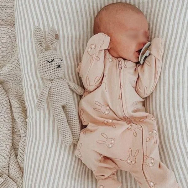Peluche lapin crochet crème